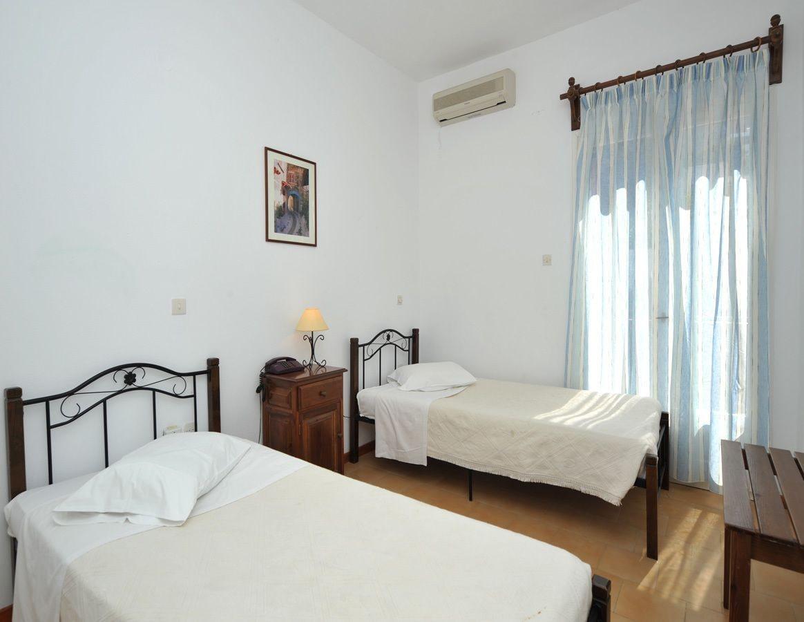 Eri Hotel Páros Exteriér fotografie