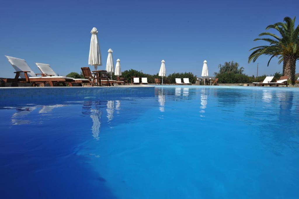 Eri Hotel Páros Exteriér fotografie